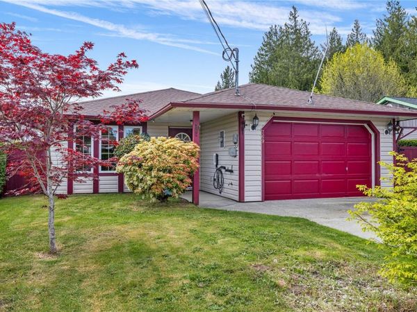 769 Phillips St , Parksville, BC V9P 1A7