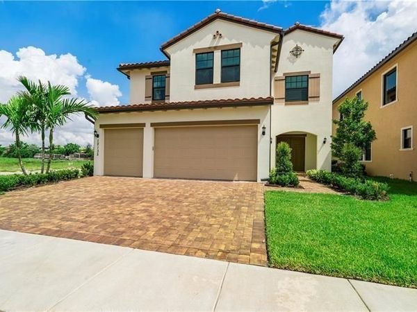 12175 N Baypoint Circle, Parkland, FL 33076