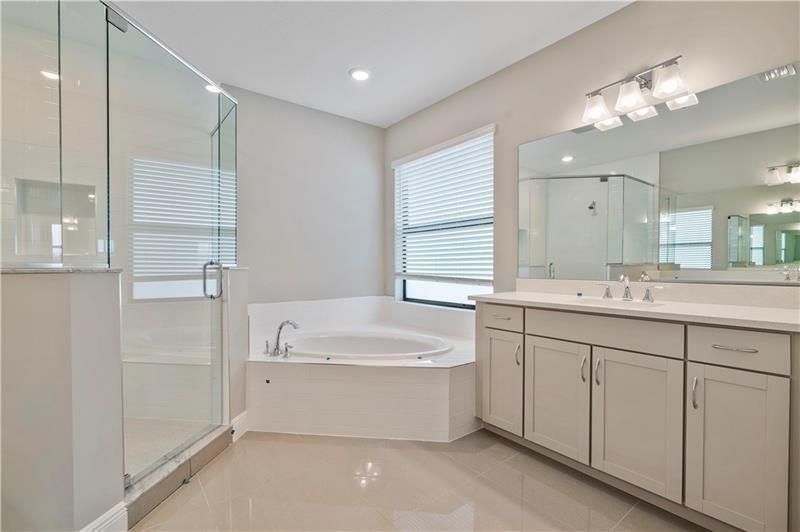 12175 N Baypoint Circle, Parkland, FL 33076 Photo
