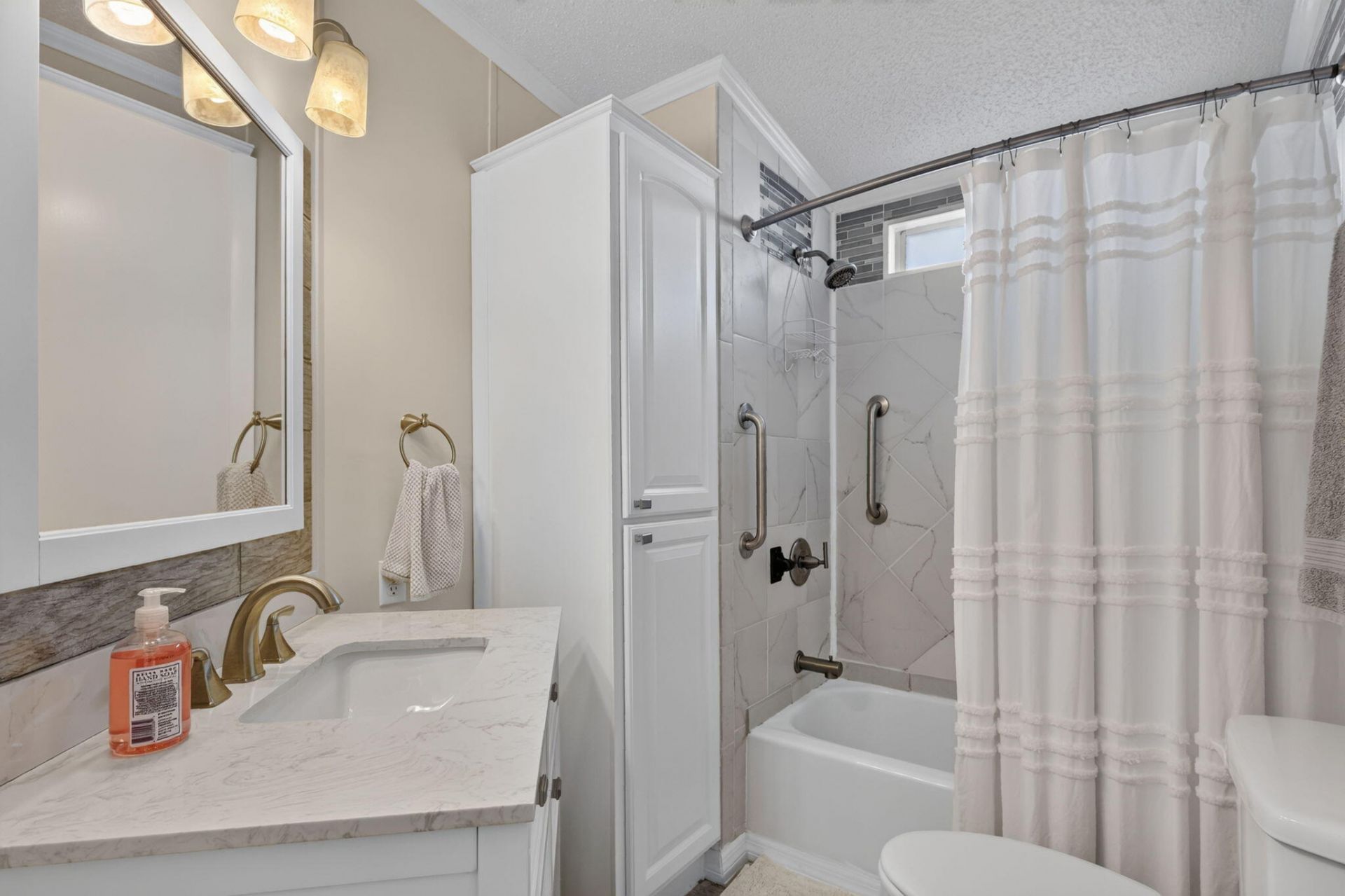 351 Nettles Boulevard, Jensen Beach, FL 34957 Photo
