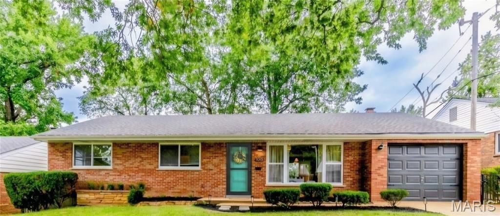 1015 Chartres Avenue, University City, MO 63132 Main Photo