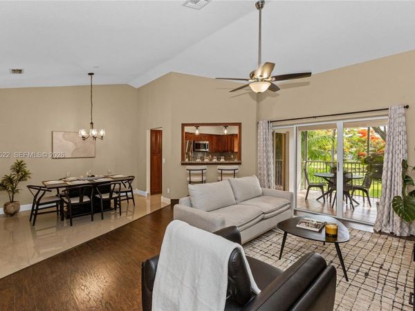 9237 NW 9th Pl, Unit 9237, Plantation, FL 33324