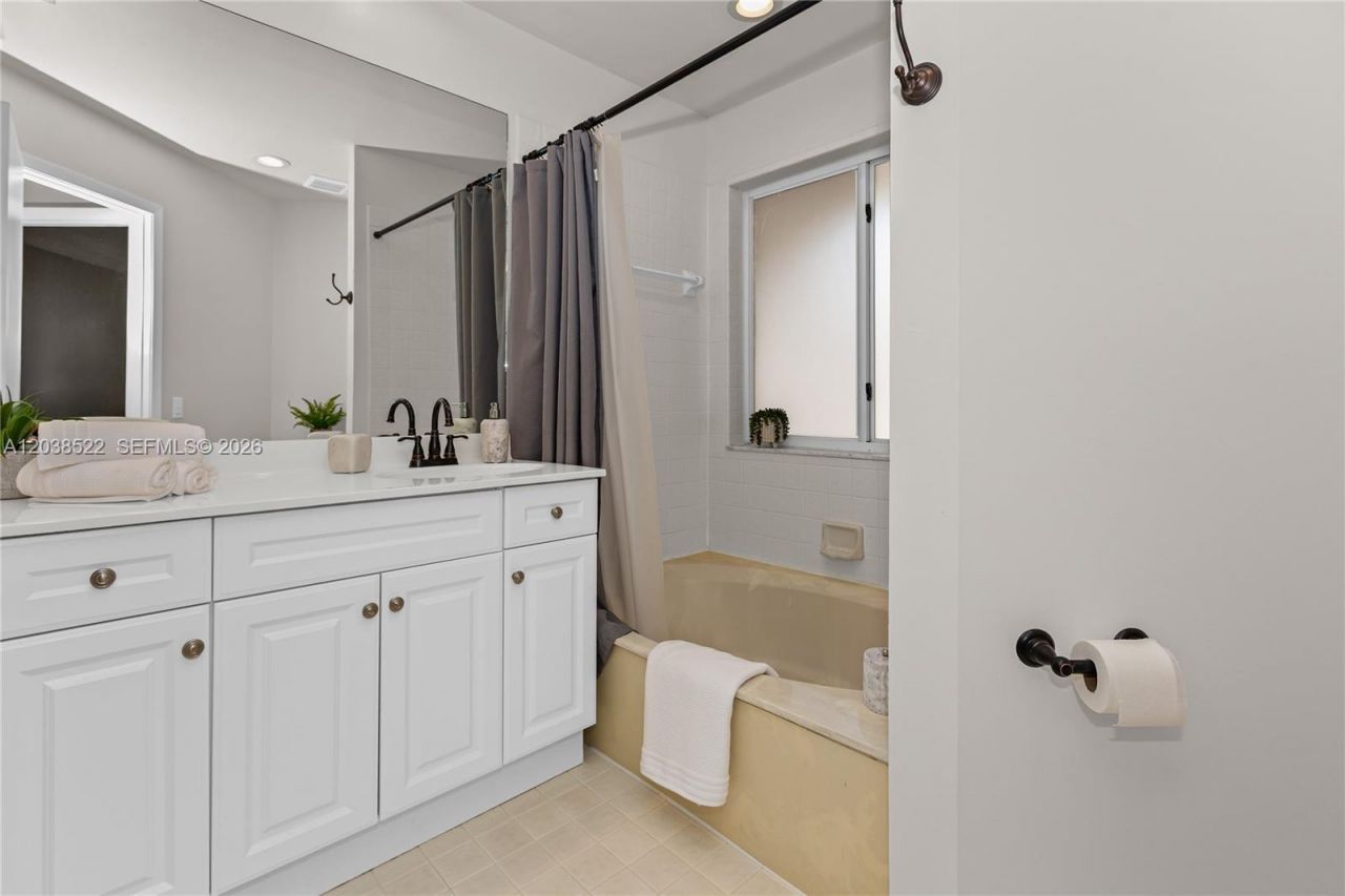 9237 NW 9th Pl, Unit 9237, Plantation, FL 33324 Photo