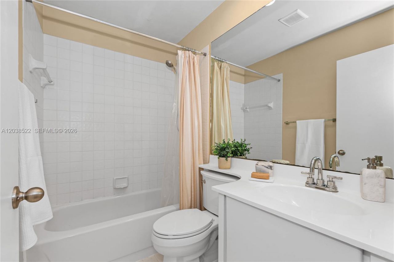 9237 NW 9th Pl, Unit 9237, Plantation, FL 33324 Photo