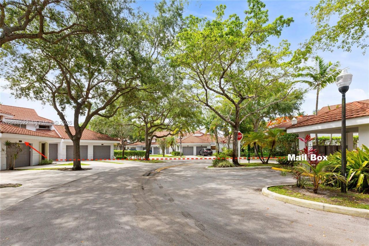 9237 NW 9th Pl, Unit 9237, Plantation, FL 33324 Photo