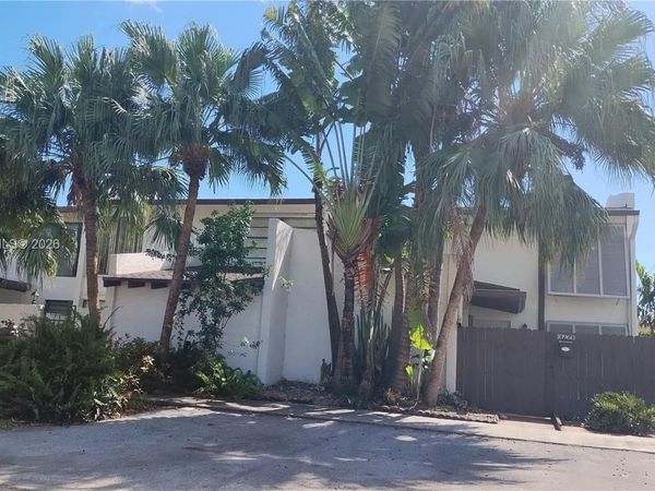 7115 SW 111th Pl , Miami, FL 33173