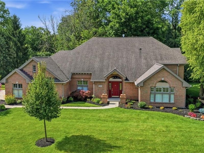 9301 Patriot Woods Court, Washington Township, OH 45458 Photo 2