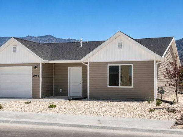 1046 N SUMMIT VIEW DR W, Harrisville, UT 84404