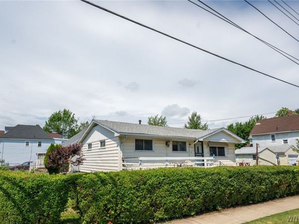 142 Esser Avenue , Buffalo, NY 14207