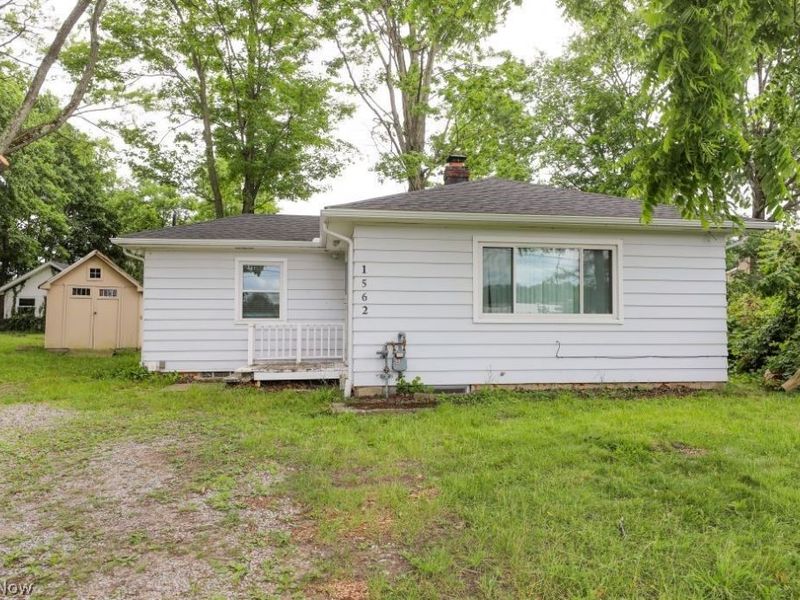 1562 State Route 303, Streetsboro, OH 44241 Photo 3