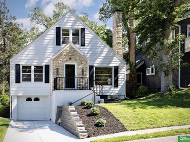 6316 Poppleton Avenue, Omaha, NE 68106
