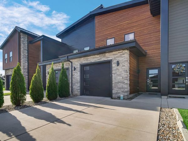 264 Nomo Place , Crown Point, IN 46307