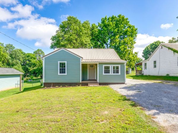 404 Green Acres Dr , Columbia, TN 38401
