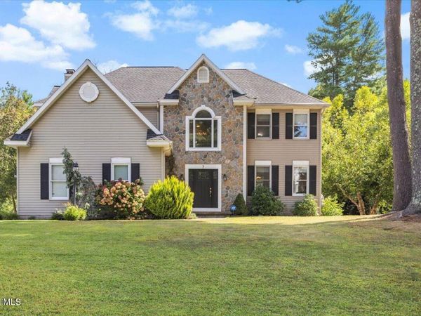 7 Seneca Court, Slingerlands, NY 12159