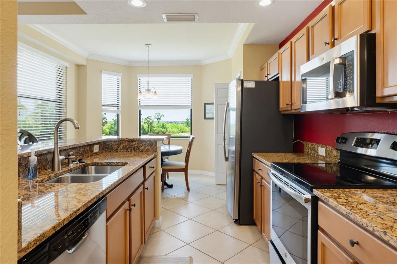 7005 River Hammock Drive, Unit 202, Bradenton, FL 34212 Photo