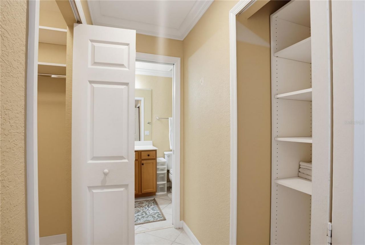 7005 River Hammock Drive, Unit 202, Bradenton, FL 34212 Photo