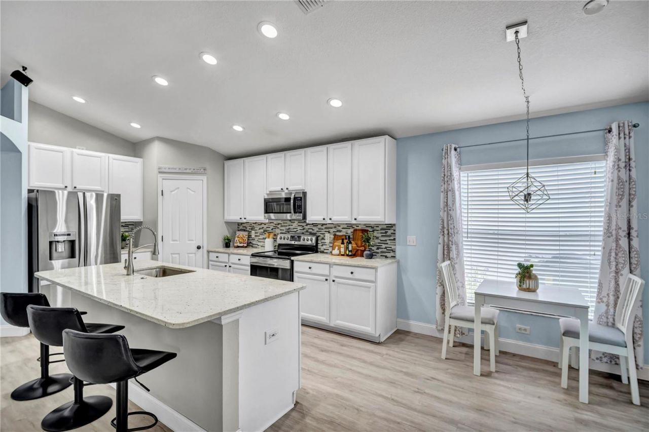 809 Addison Drive Ne, Saint Petersburg, FL 33716 Photo