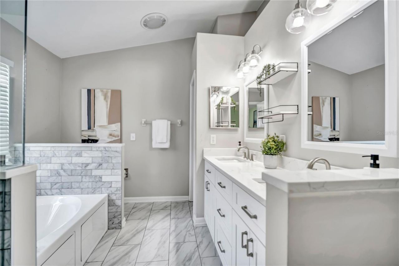 809 Addison Drive Ne, Saint Petersburg, FL 33716 Photo