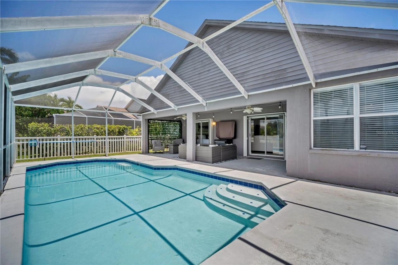 809 Addison Drive Ne, Saint Petersburg, FL 33716 Photo