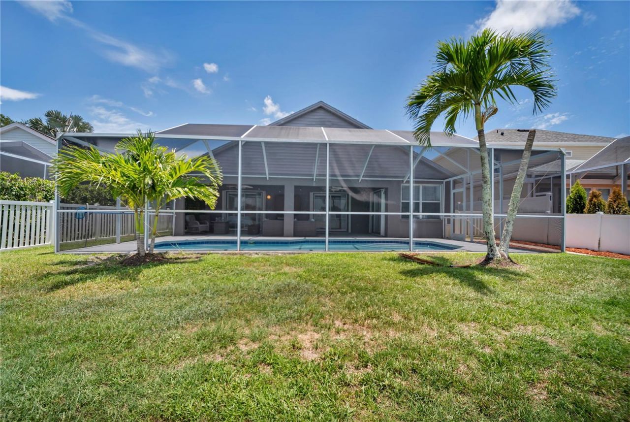 809 Addison Drive Ne, Saint Petersburg, FL 33716 Photo