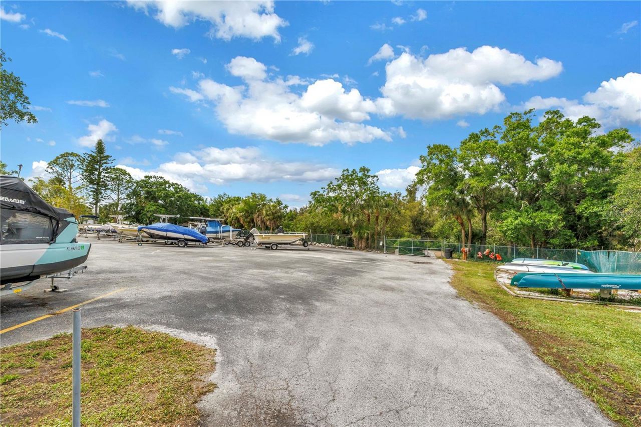990 San Carlos Court Ne, Saint Petersburg, FL 33702 Photo
