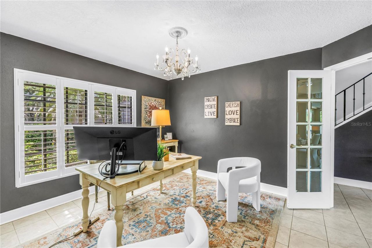 990 San Carlos Court Ne, Saint Petersburg, FL 33702 Photo