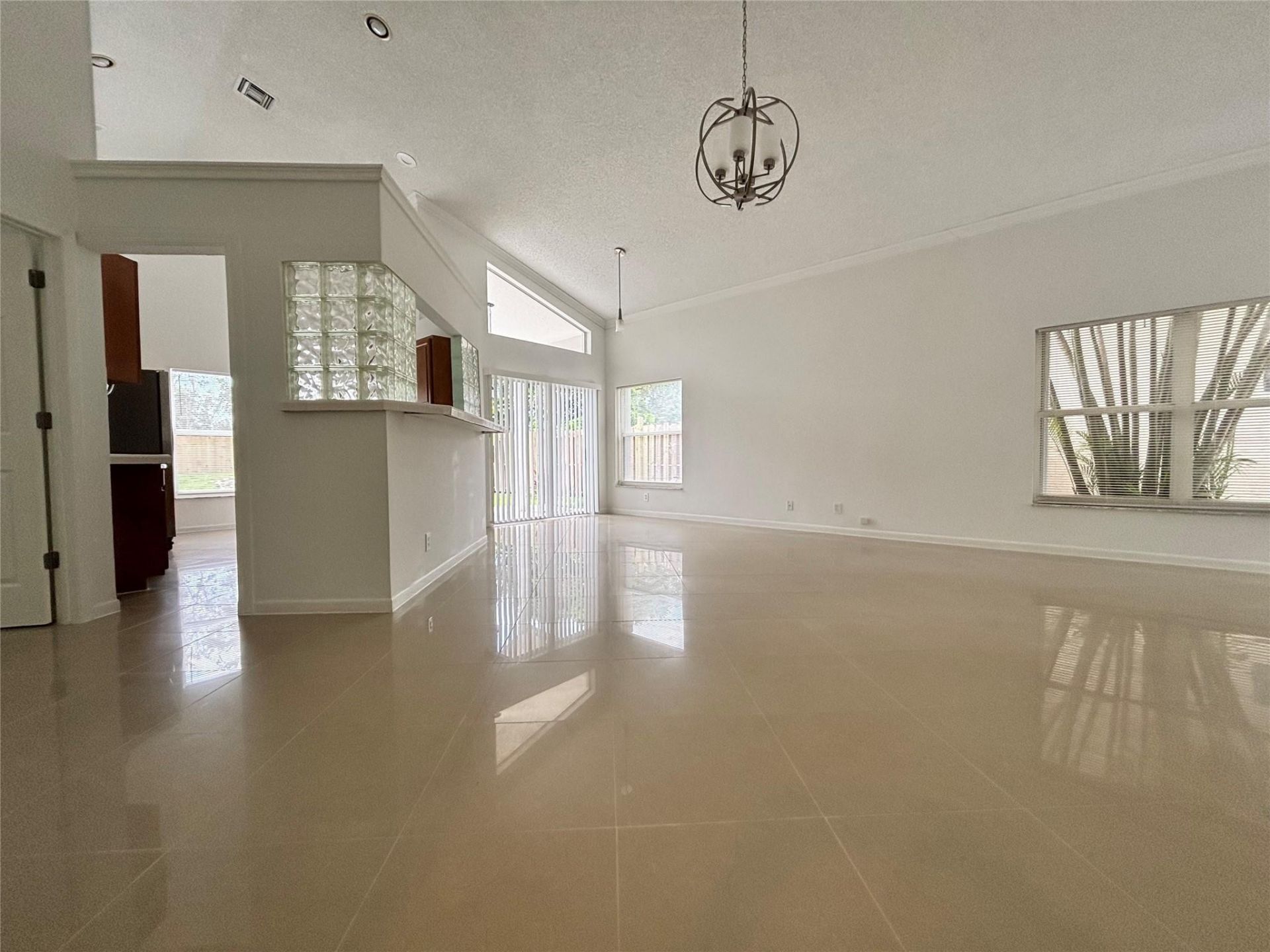 2990 NW 68th Avenue, Margate, FL 33063 Photo