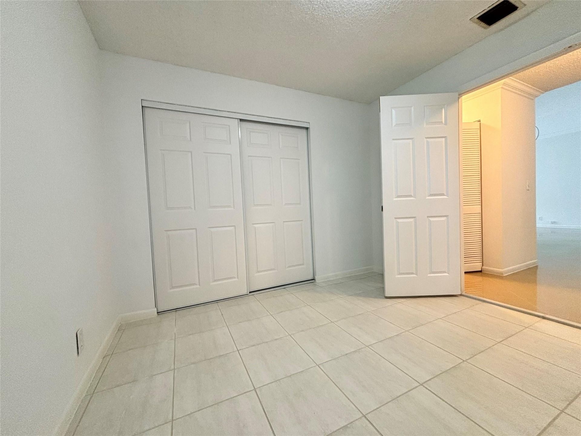 2990 NW 68th Avenue, Margate, FL 33063 Photo