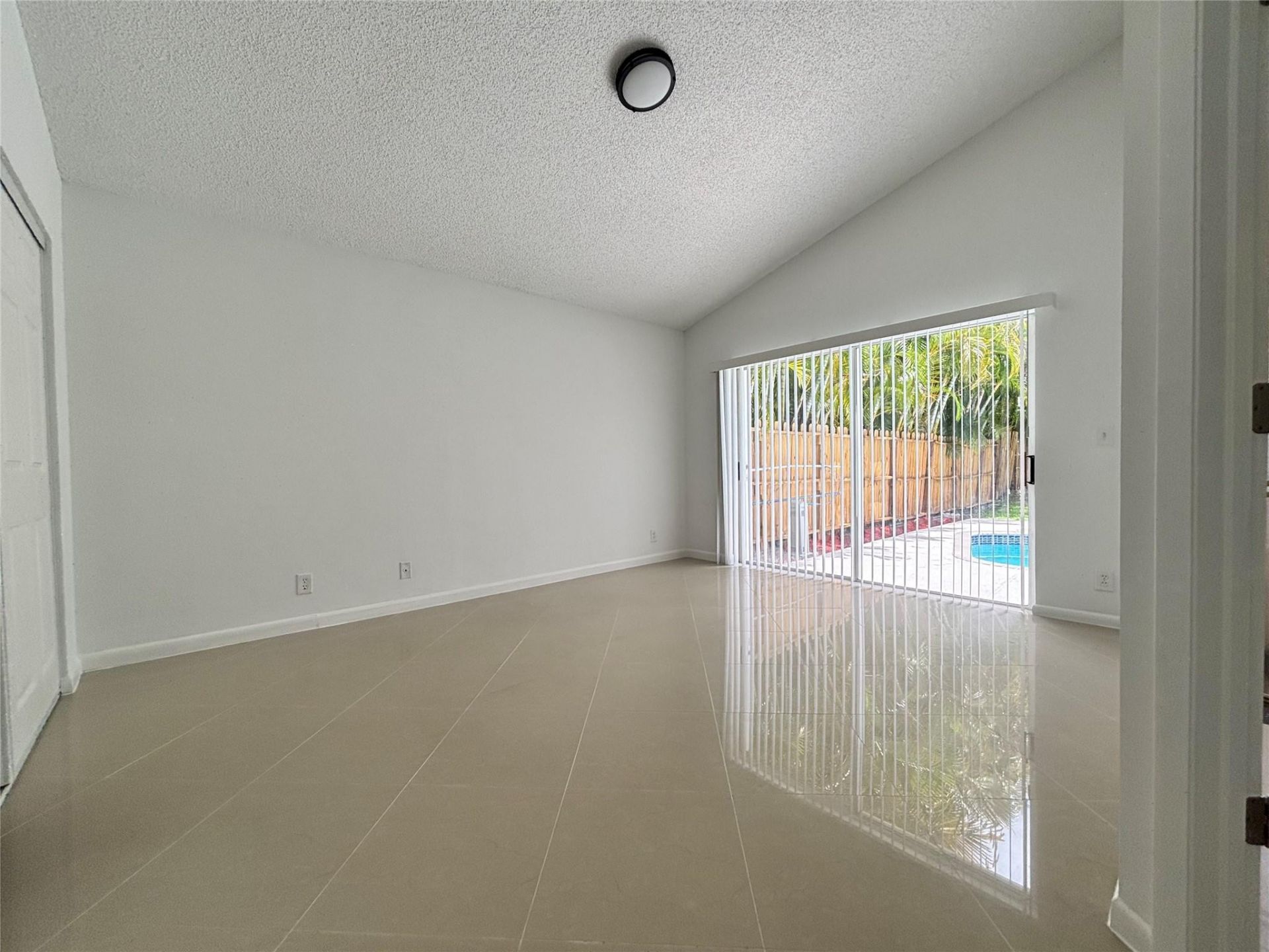2990 NW 68th Avenue, Margate, FL 33063 Photo