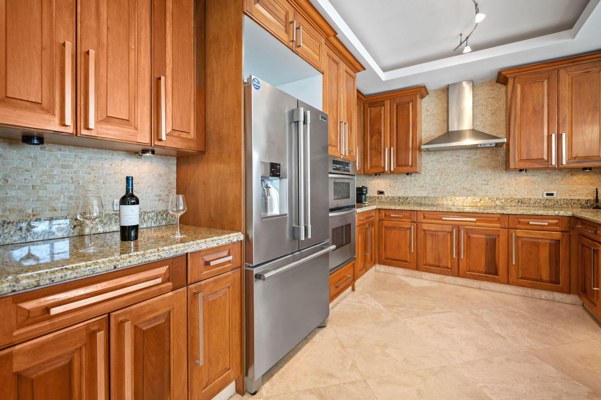 48 Hendricks Isle, Unit 2a-a, Fort Lauderdale, FL 33301 Photo