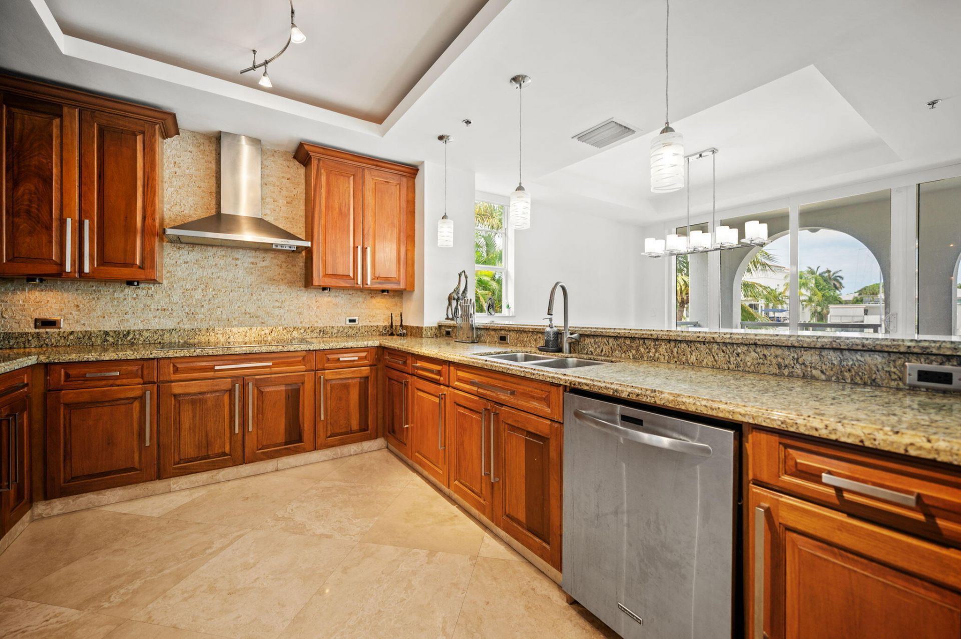 48 Hendricks Isle, Unit 2a-a, Fort Lauderdale, FL 33301 Photo