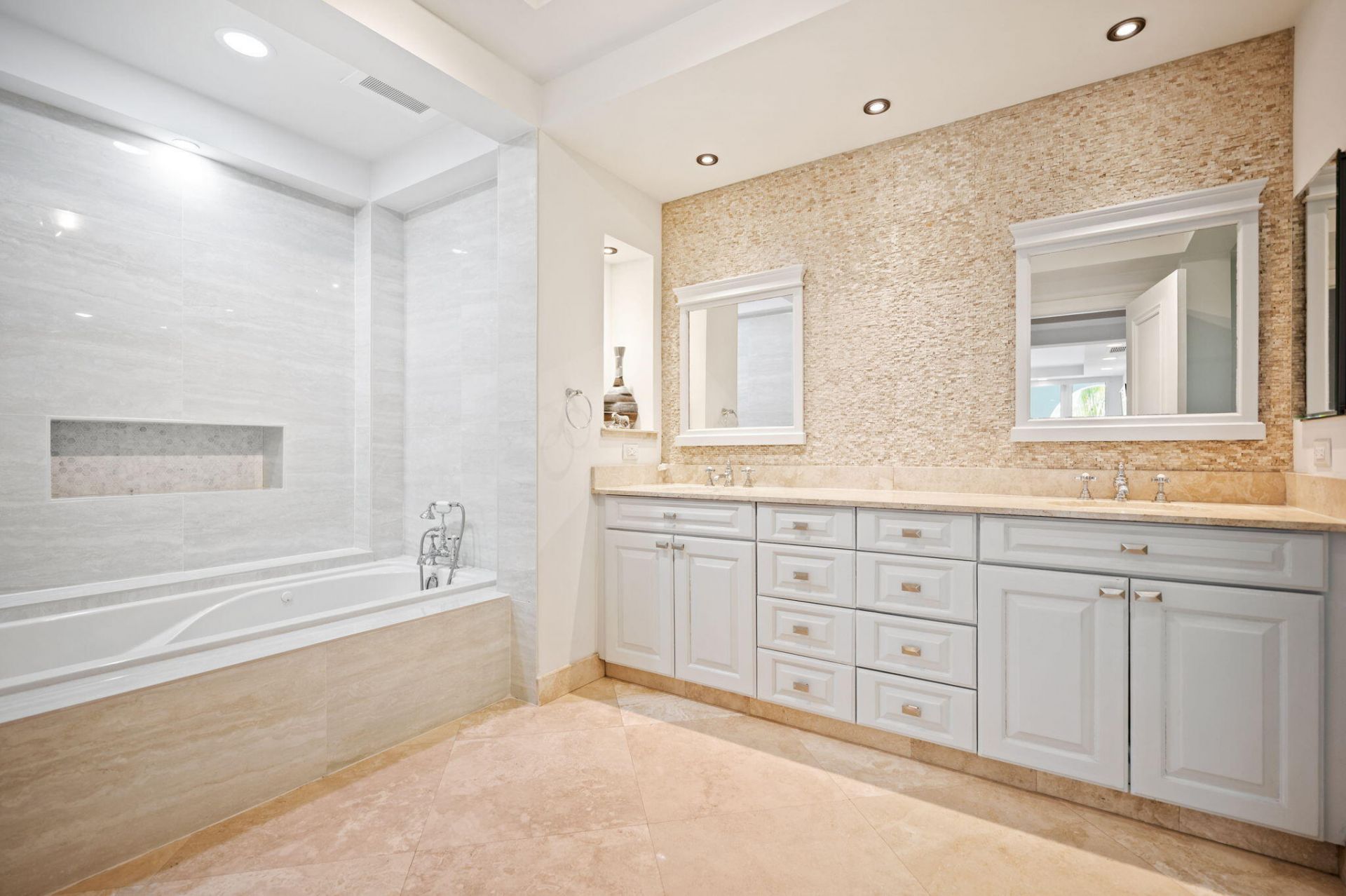 48 Hendricks Isle, Unit 2a-a, Fort Lauderdale, FL 33301 Photo