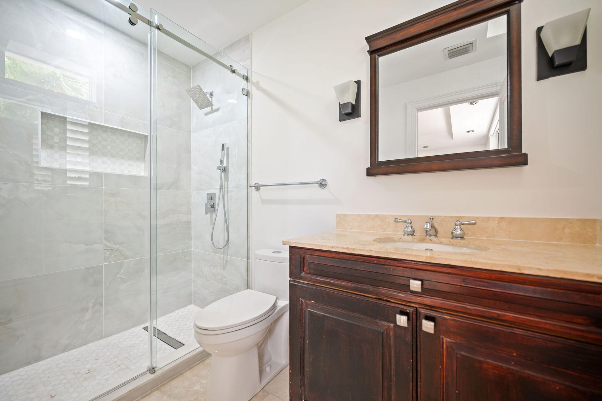 48 Hendricks Isle, Unit 2a-a, Fort Lauderdale, FL 33301 Photo
