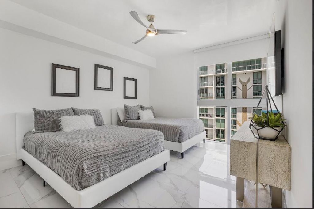 330 Sunny Isles Boulevard, Unit 5-2308, Sunny Isles Beach, FL 33160 Photo