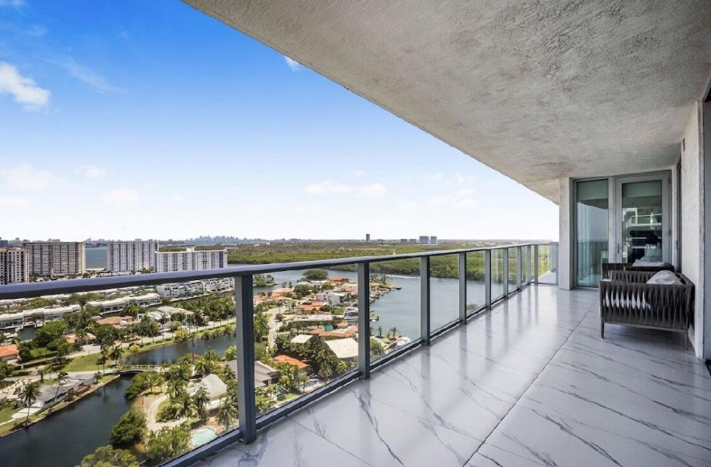 330 Sunny Isles Boulevard, Unit 5-2308, Sunny Isles Beach, FL 33160 Photo