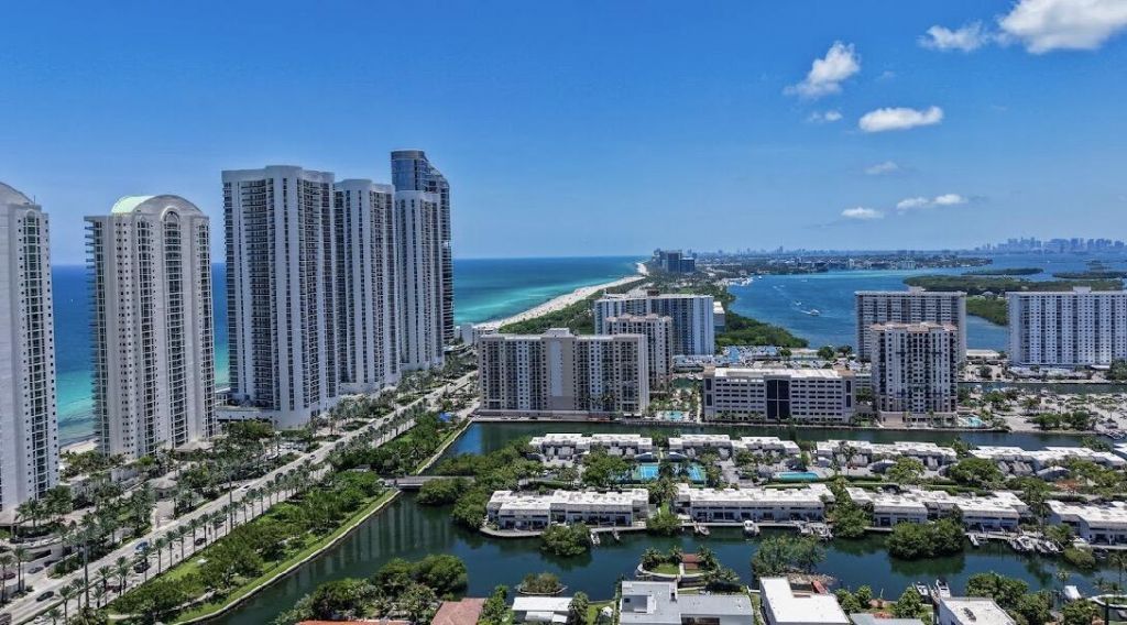 330 Sunny Isles Boulevard, Unit 5-2308, Sunny Isles Beach, FL 33160 Photo