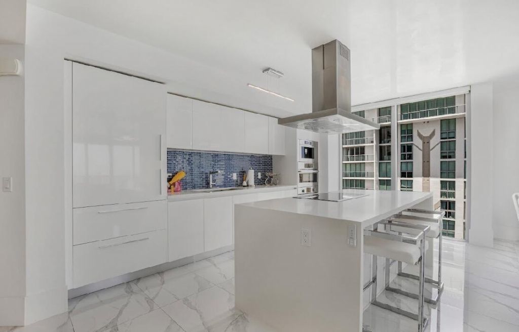 330 Sunny Isles Boulevard, Unit 5-2308, Sunny Isles Beach, FL 33160 Photo