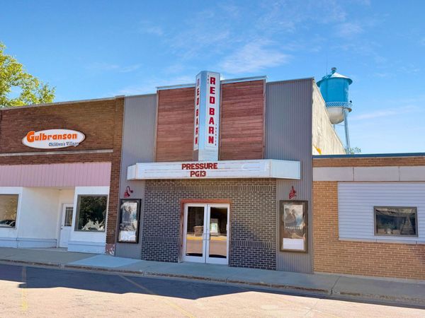 105 S Main Street , Hendricks, MN 56136