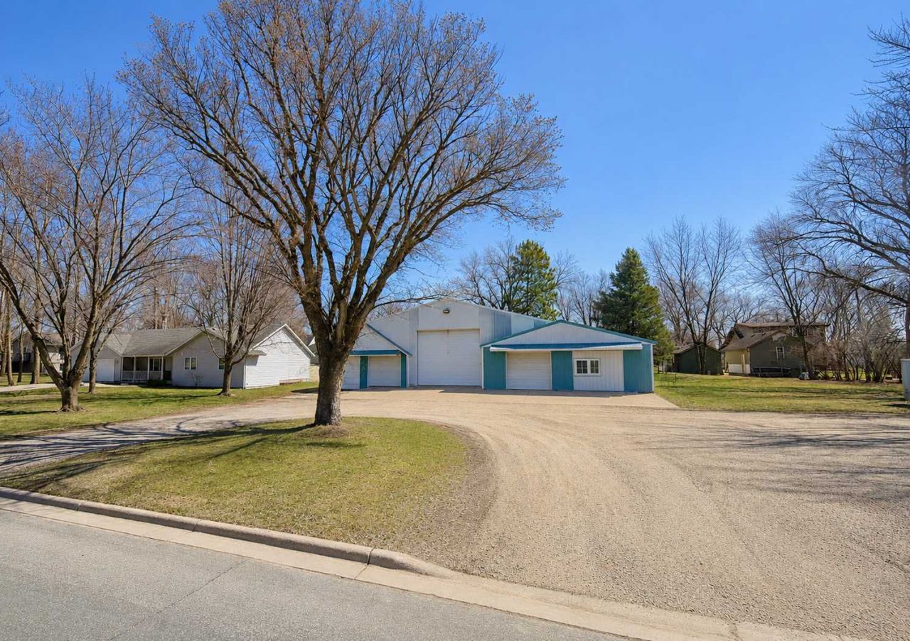 126 2nd Avenue Ne, Lonsdale, MN 55046 Main Photo