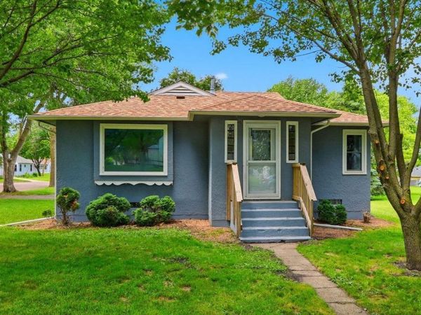 560 Barrett Street S, Winsted, MN 55395