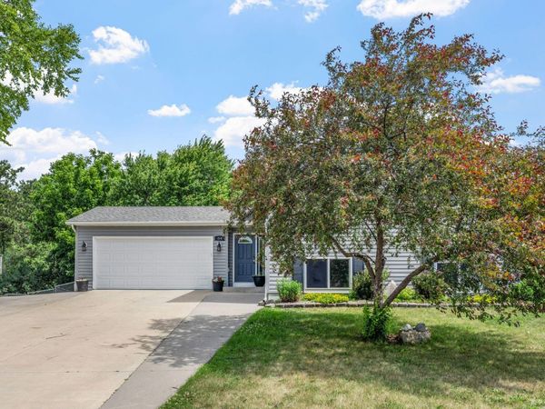 114 Lillie Lane SE, Pine Island, MN 55963