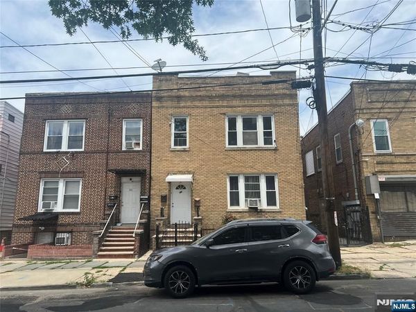 83 Davenport Avenue, NEWARK, NJ 07107