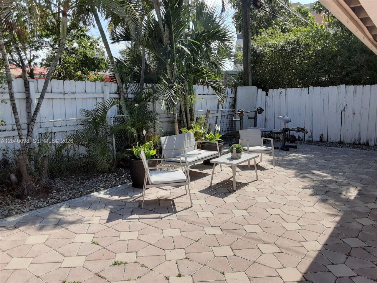 4074 NW 4th St, Miami, FL 33126 Photo