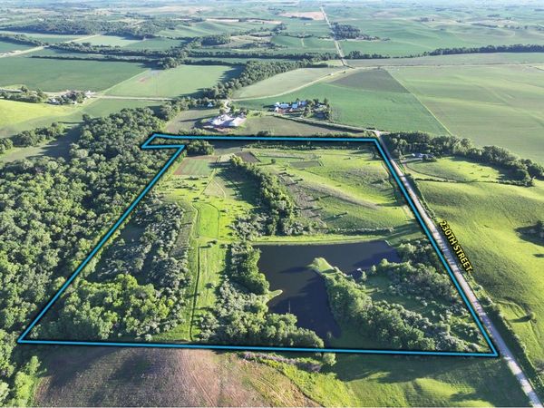 230th Street, Victor, IA 52347