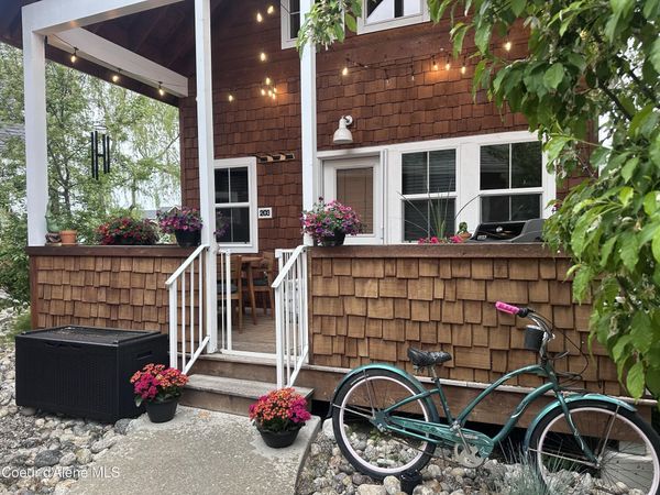 203 Pomrankey LN, Dover, ID 83825
