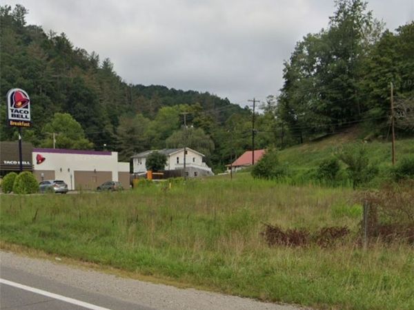 444 Ripley Road, Spencer, WV 25276