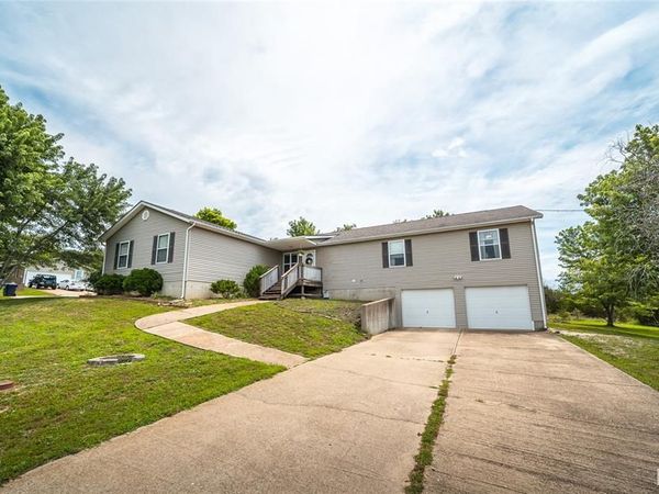 1400 Country Air Drive , Unincorporated, MO 63077