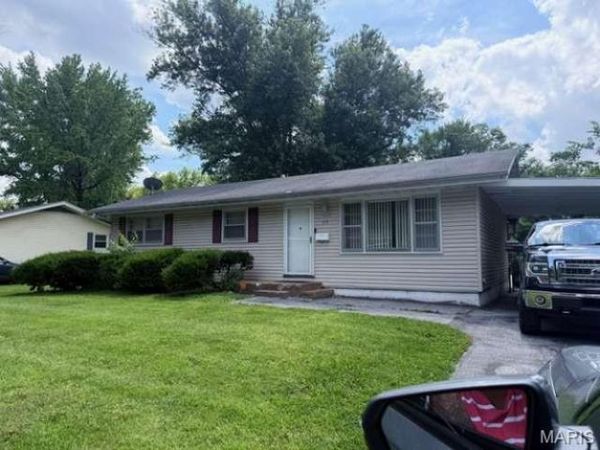 113 Forestwood Drive , St Louis, MO 63135