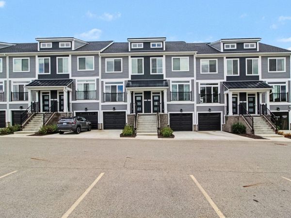 2717 Bristol Ridge Drive, Ann Arbor, MI 48105