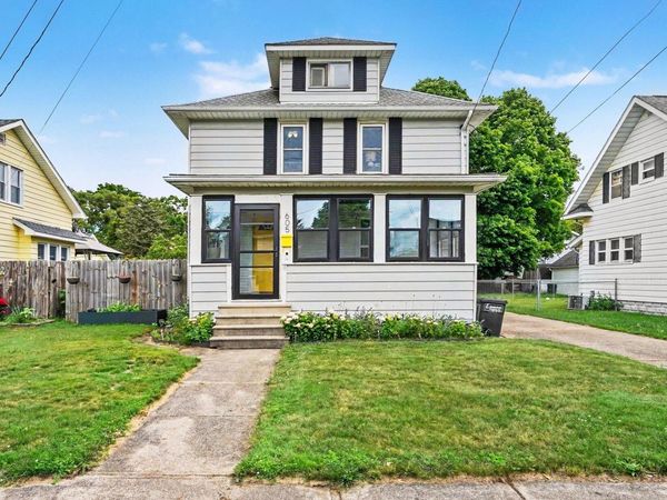 605 N Pleasant Street, Jackson, MI 49202